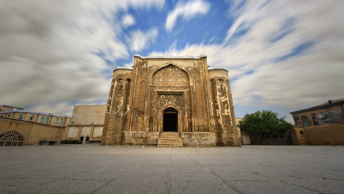 گنبد علویان همدان