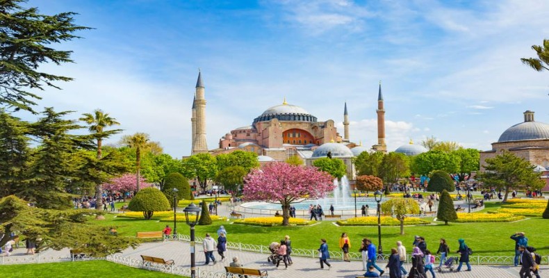 فصل بهار و طبیعت زیبای استانبول