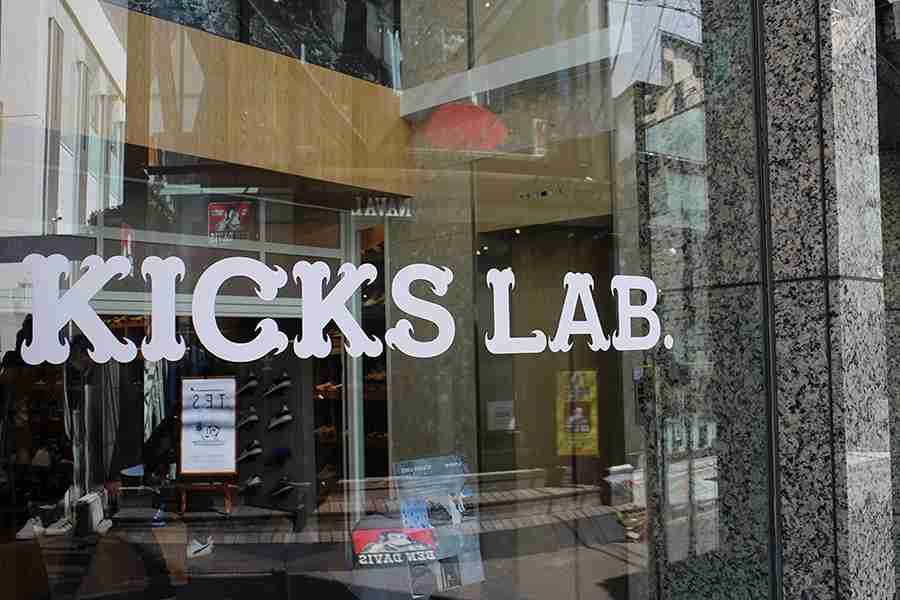 بهترین کتونی فروشی های توکیو