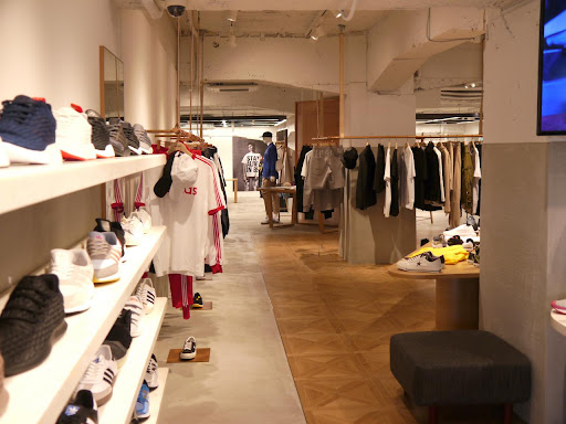 بهترین کتونی فروشی های توکیو