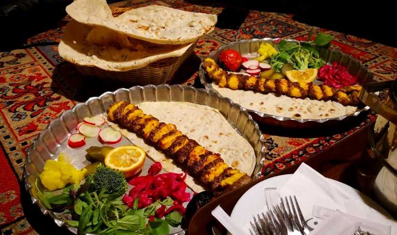 بهترین رستوران های ارومیه؛ از پیتزا تا غذاهای محلی!