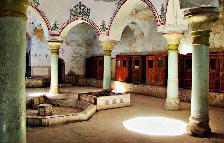 راهنمای سفر به سنندج؛ حمام خان