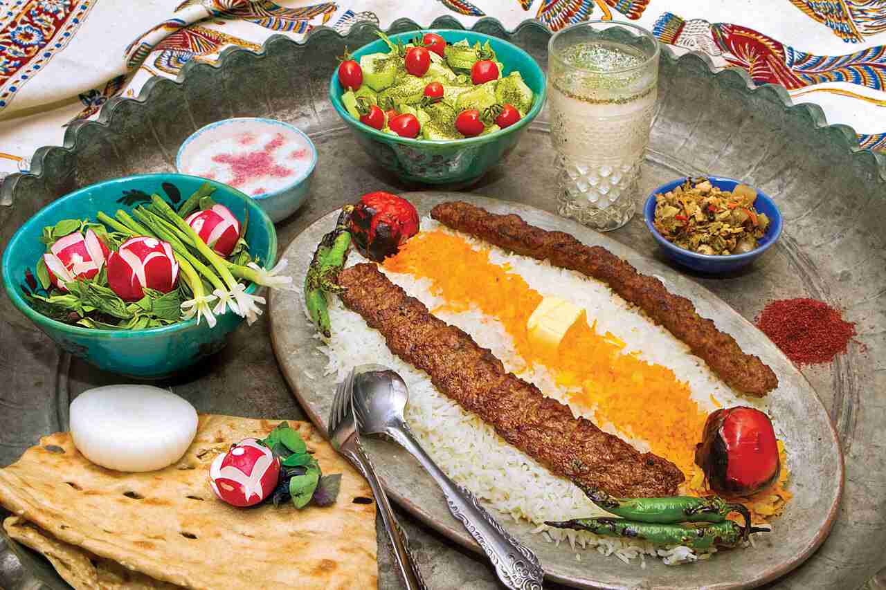 راهنمای سفر به کرمانشاه؛ رستوران عالیجناب