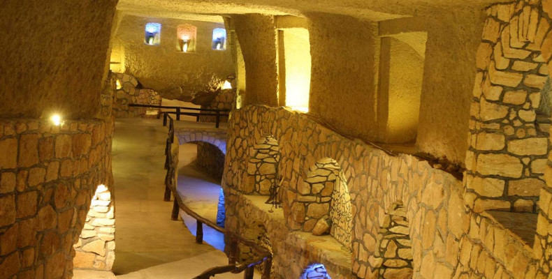 معماری کاریز کیش