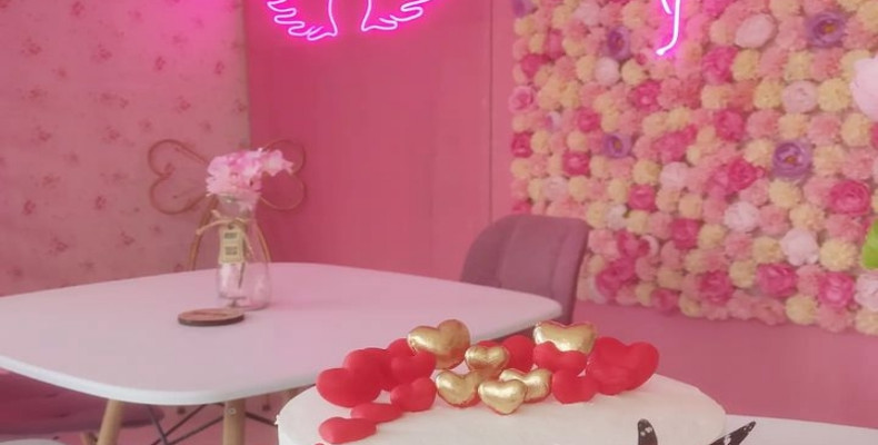 کافی شاپ بانوان مهر کافه