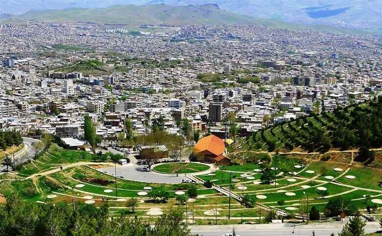 بهترین زمان سفر به سنندج؛ از آبوهوا تا هزینهها