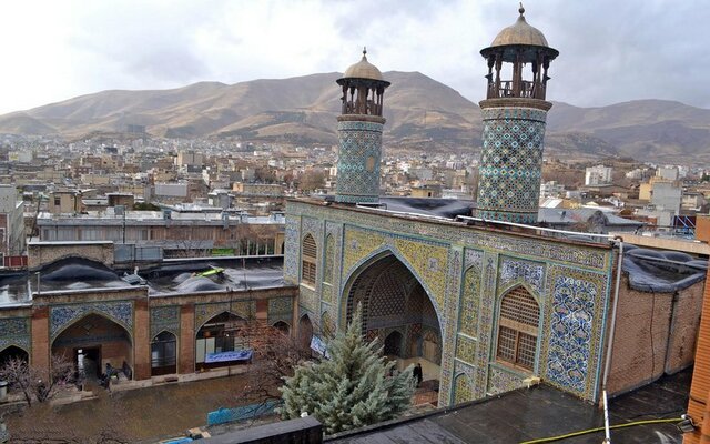 مسجد جامع سنندج؛ به تماشای نقوش ستارگان و گل ها