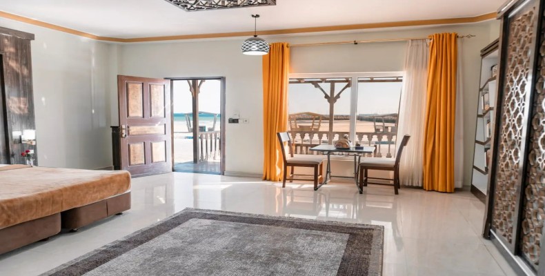 هتل 4 ستاره ساحل طلایی قشم