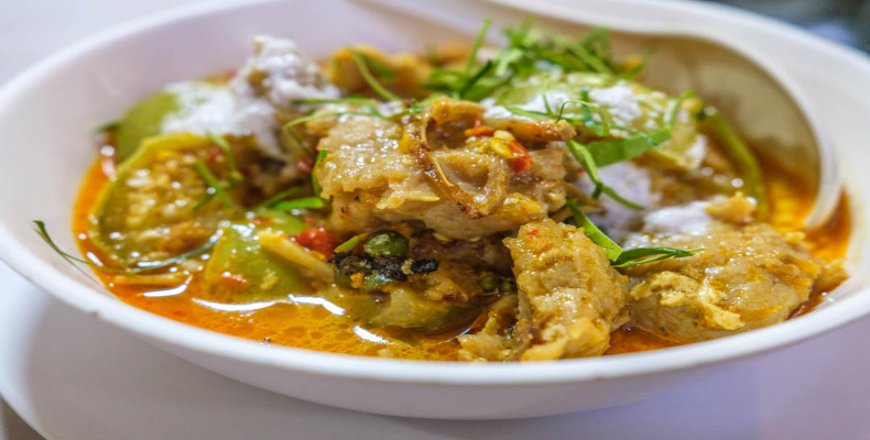 رستوران Sanguan Sri