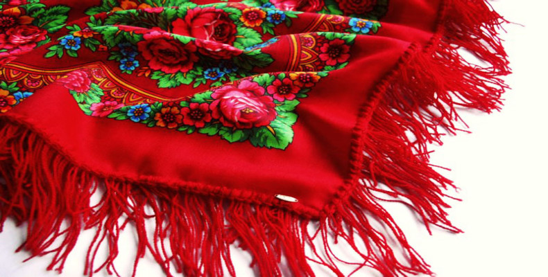 روسری بابوشکا؛ یکی از سوغاتی های مسکو
