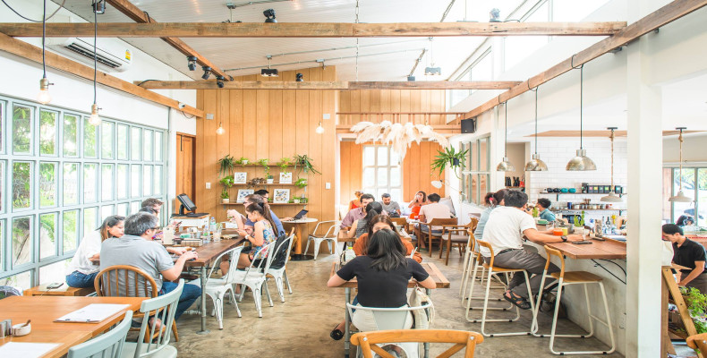 کافه Toby's on Sukhumvit 