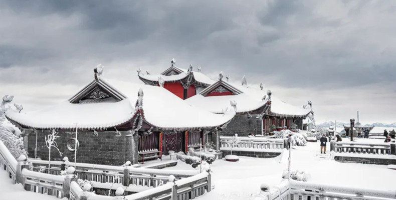 ویتنام در زمستان ؛ فصل تماشای برف در کنار شکوفههای گیلاس