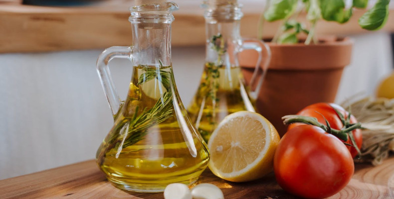 زیتون و روغن زیتون‌های محلی