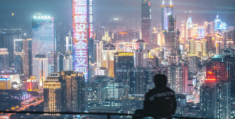 عکاسی شبانه از جاهای دیدنی شنزن در شب