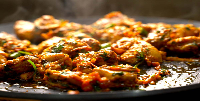 مرغ تاوا بهترین غذای لاهور 