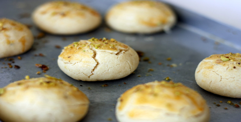 نان Khatai بهترین غذای لاهور با طعم جوز هندی