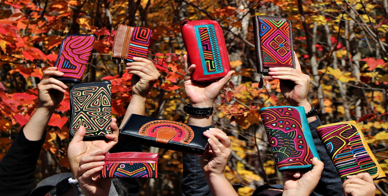 پارچه‌های کونا: از بهترین سوغاتی ‌های بوگوتا