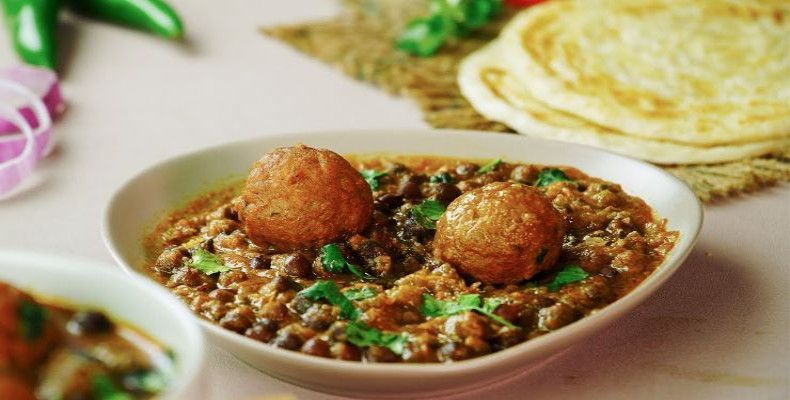 چانا؛ بهترین غذای لاهور با مرغ