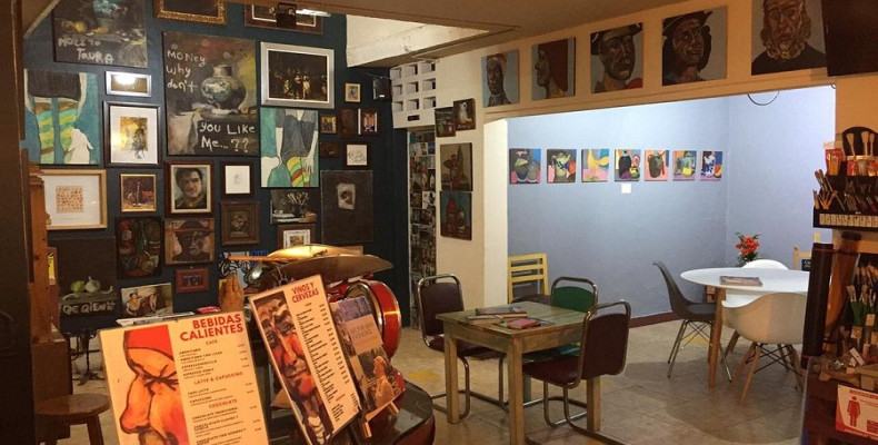 کافه رستوران هنر  (Café de Arte)