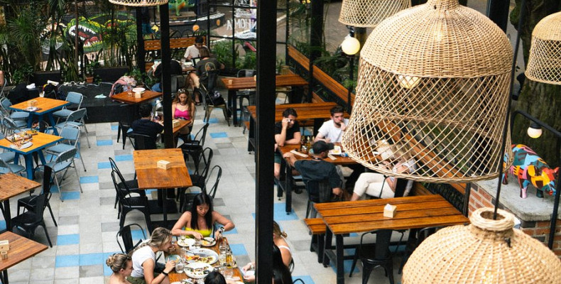 Café Bonhomía یکی از کافه های دنج مدلین