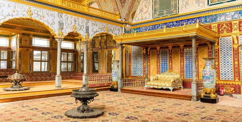 فضای داخلی کاخ توپکاپی از جذاب ترین جاهای دیدنی استانبول