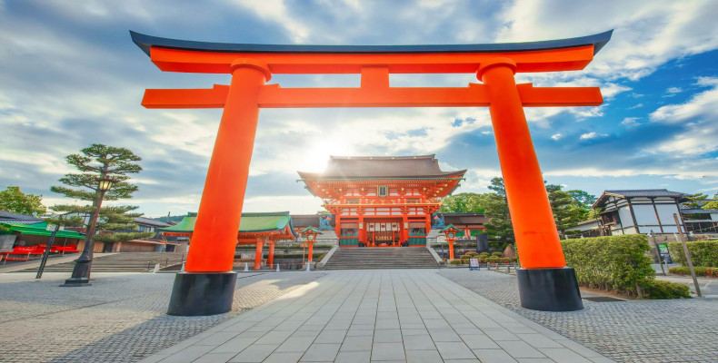 معبد Fushimi Inari