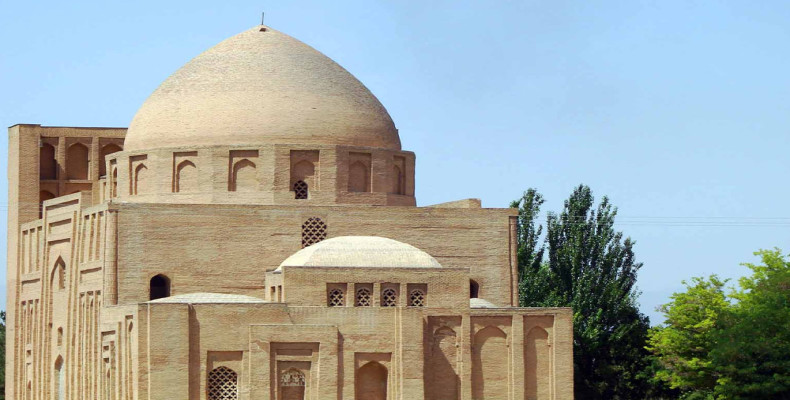 جاهای دیدنی مشهد؛ بقعه هارونیه