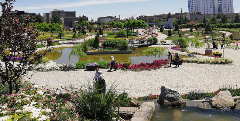 جاهای دیدنی مشهد؛ باغ گل ها
