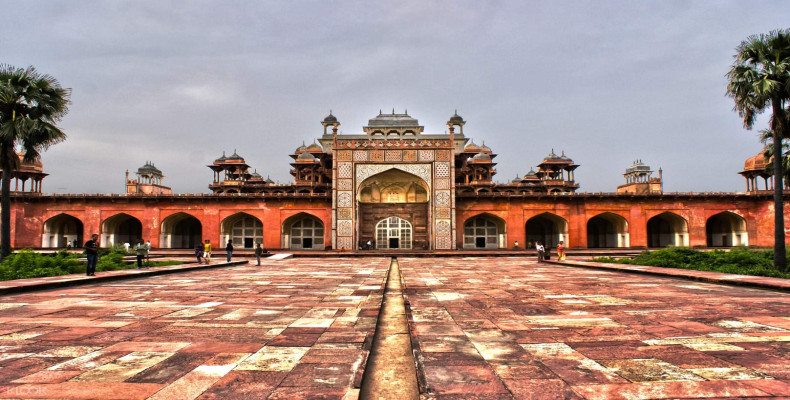 مقبره اکبرشاه در سیکاندرا