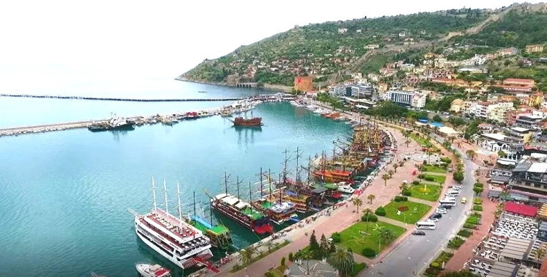 اسکله آلانیا 