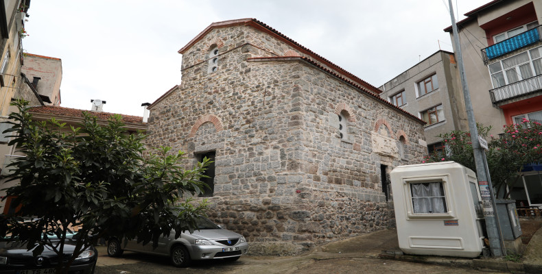 کلیسای سنت آنه از جاهای دیدنی ترابزون