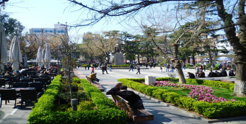 جاهای دیدنی ترابزون؛ پارک میدان ترابزون