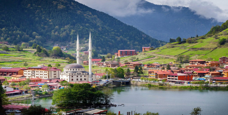 28 تا از جاهای دیدنی ترابزون | همراه عکس و توضیح کامل