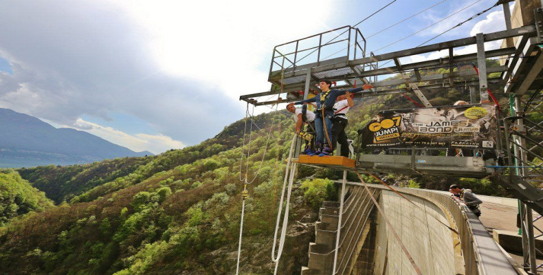 پرش از روی سد در سوئیس