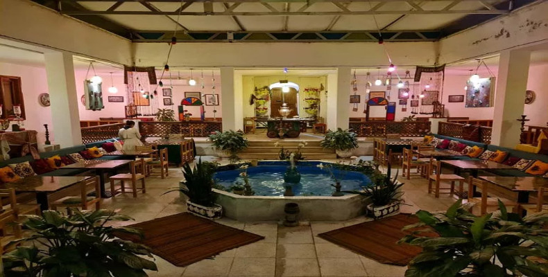 رستوران مادربزرگ کیش