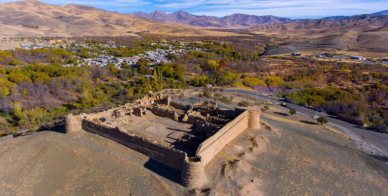 شهر تویسرکان