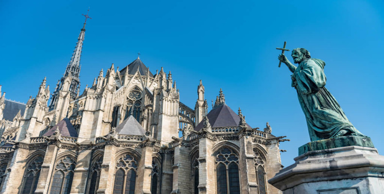 کلیساهای بزرگ گوتیک در پیکاردی