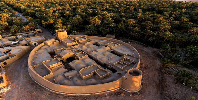 قلعه باقرآباد بافق