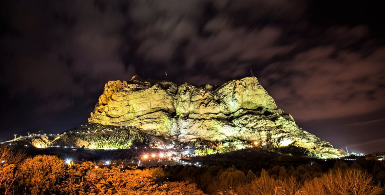 بام اصفهان در شب