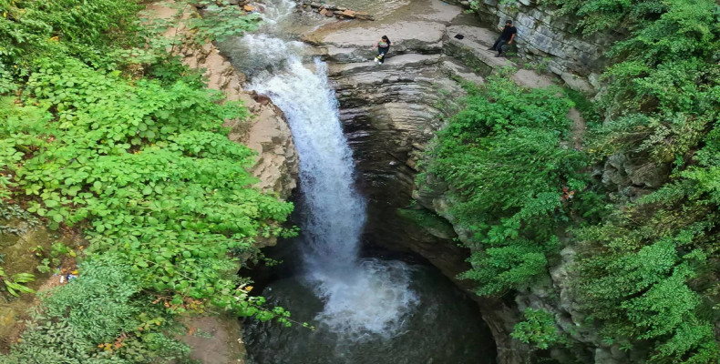 آبشار لوشکی گیلان