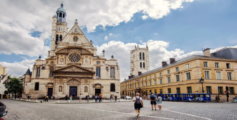 کلیسای سن-اتین پاریس