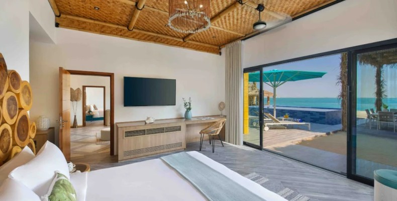 آنانتارا ورلد آیلندز دبی ریزورت (Anantara World Islands Dubai Resort)