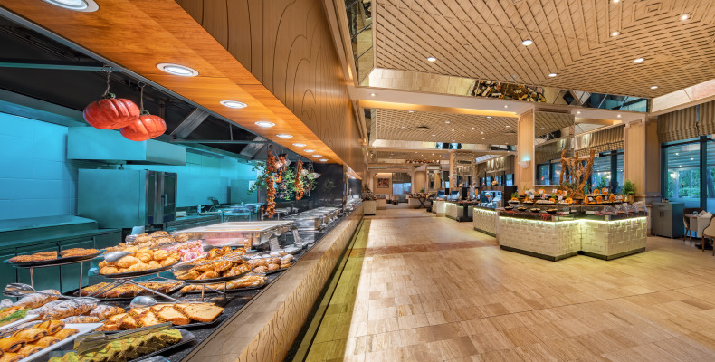 وعده های غذایی ارائه شده و امکانات در هتل یوآل چیست