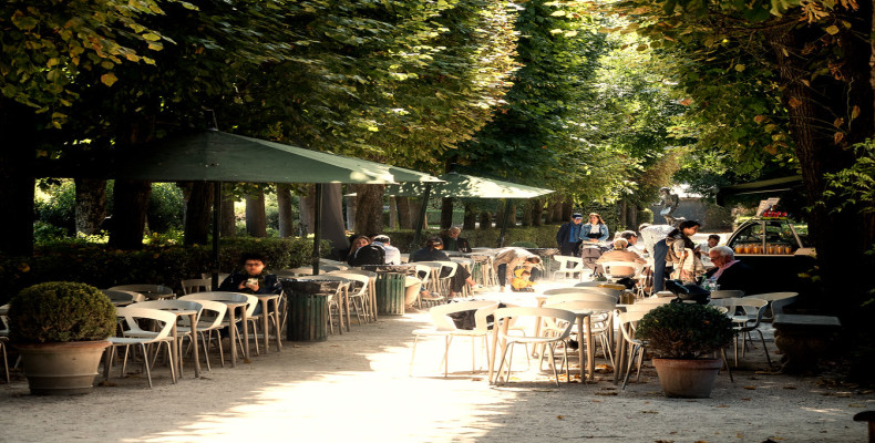 کافه لُاگوستین موزه رودین