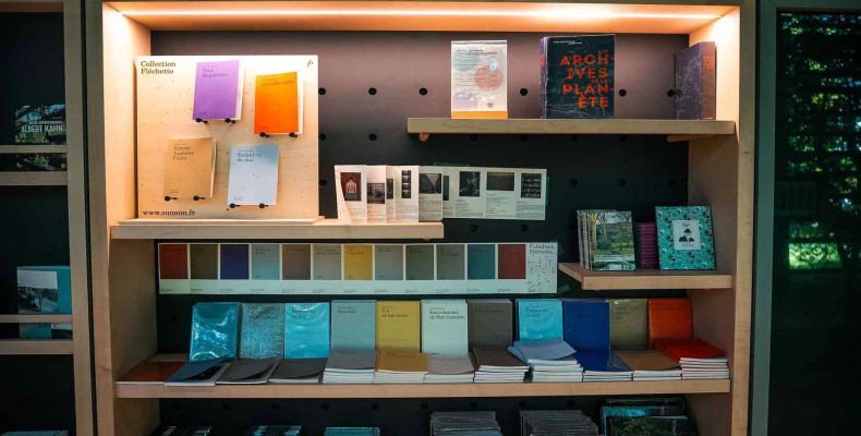 امکانات موزه آلبرت کان پاریس و کتاب فروشی موزه