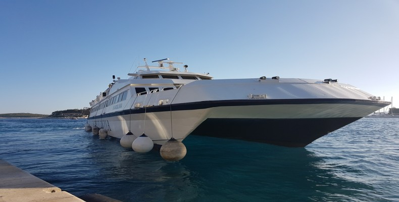 کشتی گوهر کیش