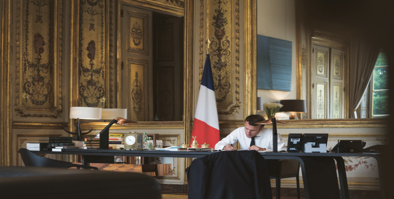 اتاق طلایی کاخ