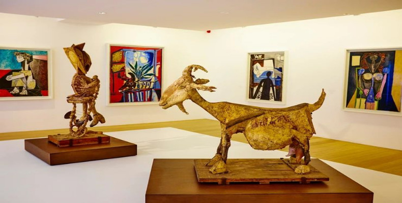 فضای داخلی موزه پیکاسو