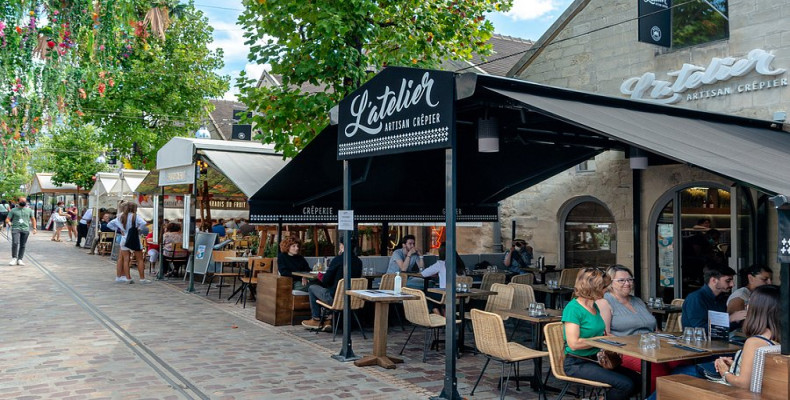 برسی ویلیج  از رستوران های نزدیک موزه