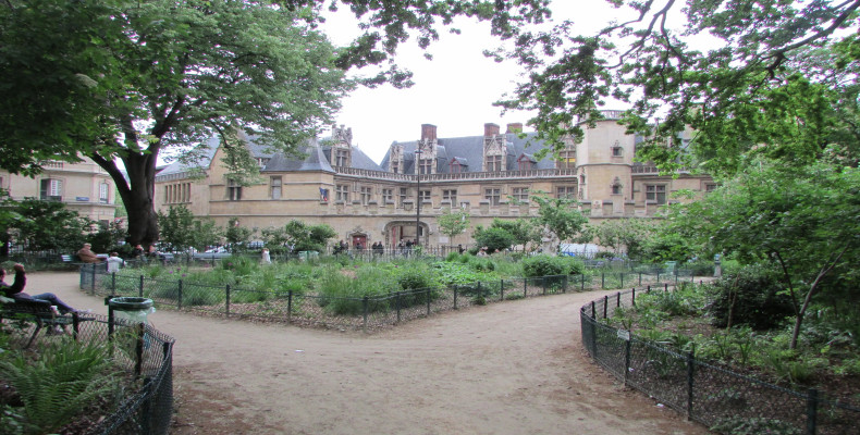 باغ قرون وسطایی کلونی